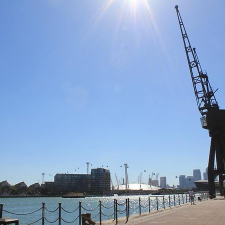 Royal Victoria Docks Apartamento Londres Exterior foto