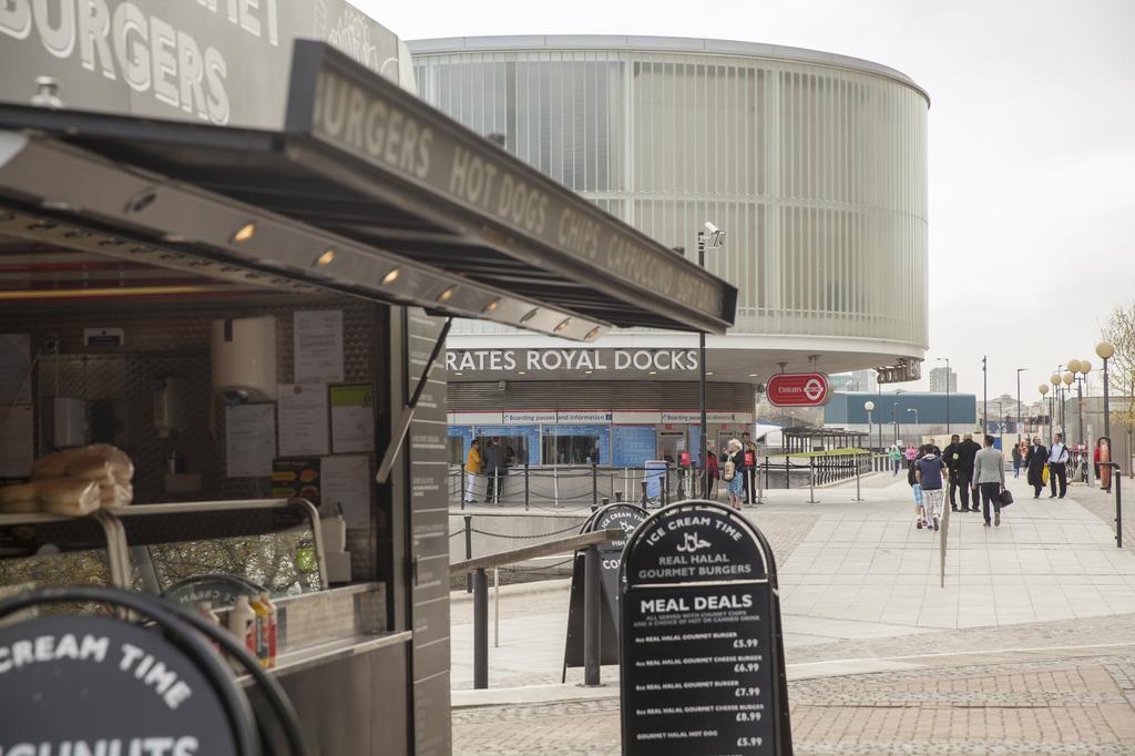 Royal Victoria Docks Apartamento Londres Exterior foto